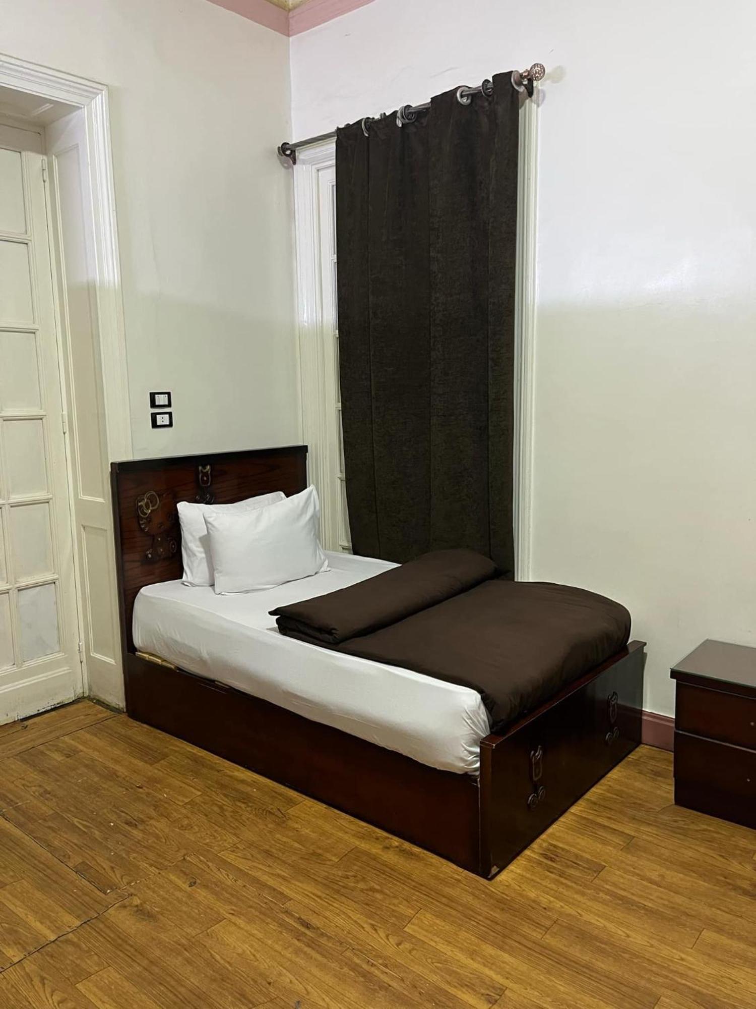 Inn Port Peace Cairo